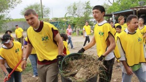 Mormon Helping Hands help clean up a neighborhood.